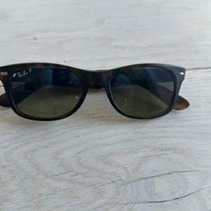 RB2132 Rayban new wayfarer sunglasses